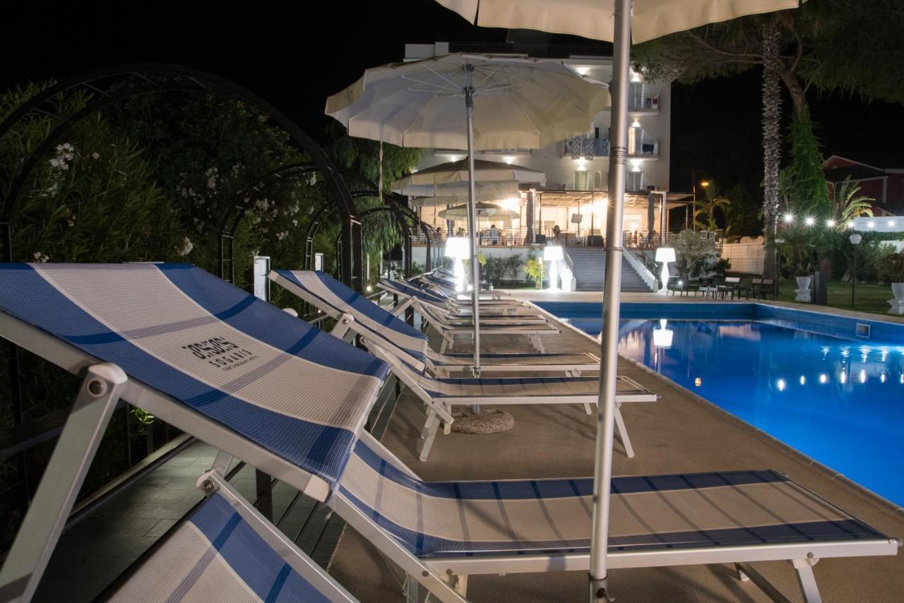 Hotel Sogaris Paestum Eksteriør billede